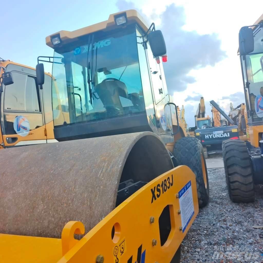 XCMG XS 183 J Грунтовые катки