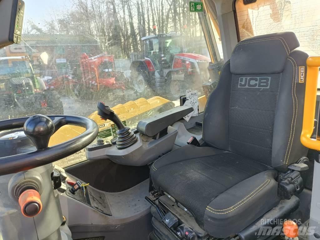 JCB 542-70 Agri Xtra Сельскохозяйственные телескопические погрузчики