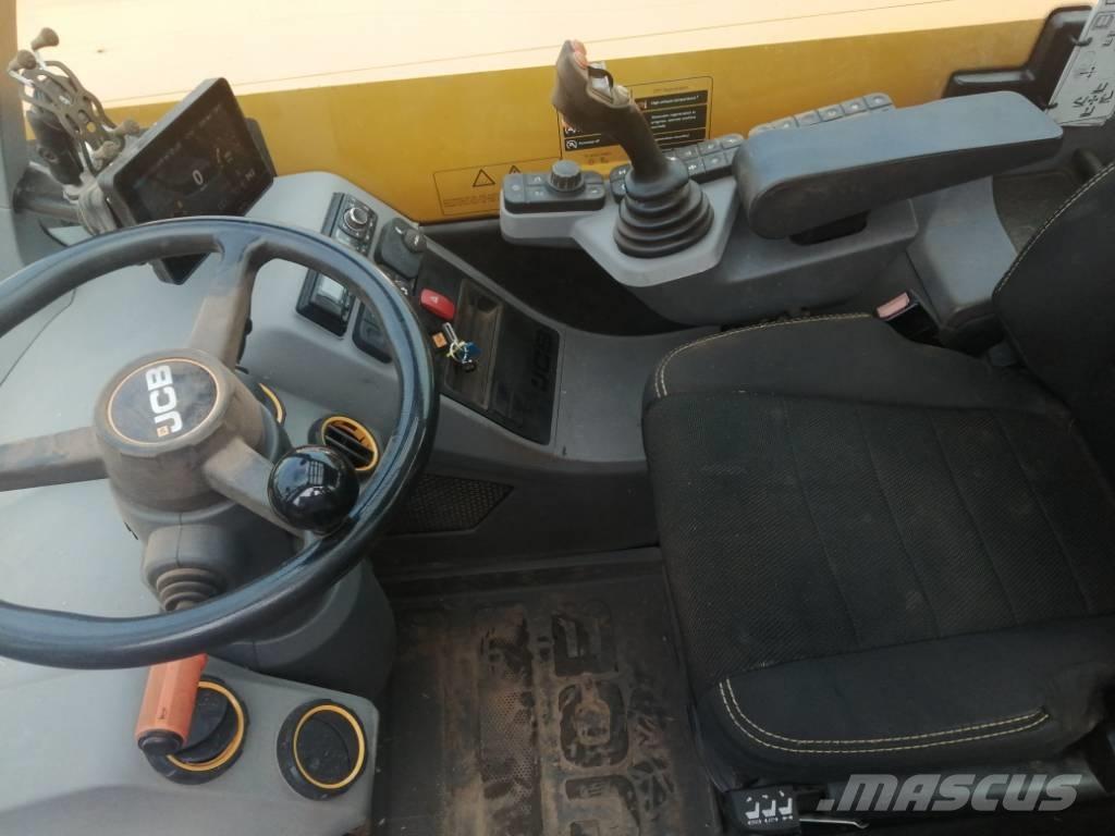 JCB 542-70 Agri Xtra Сельскохозяйственные телескопические погрузчики