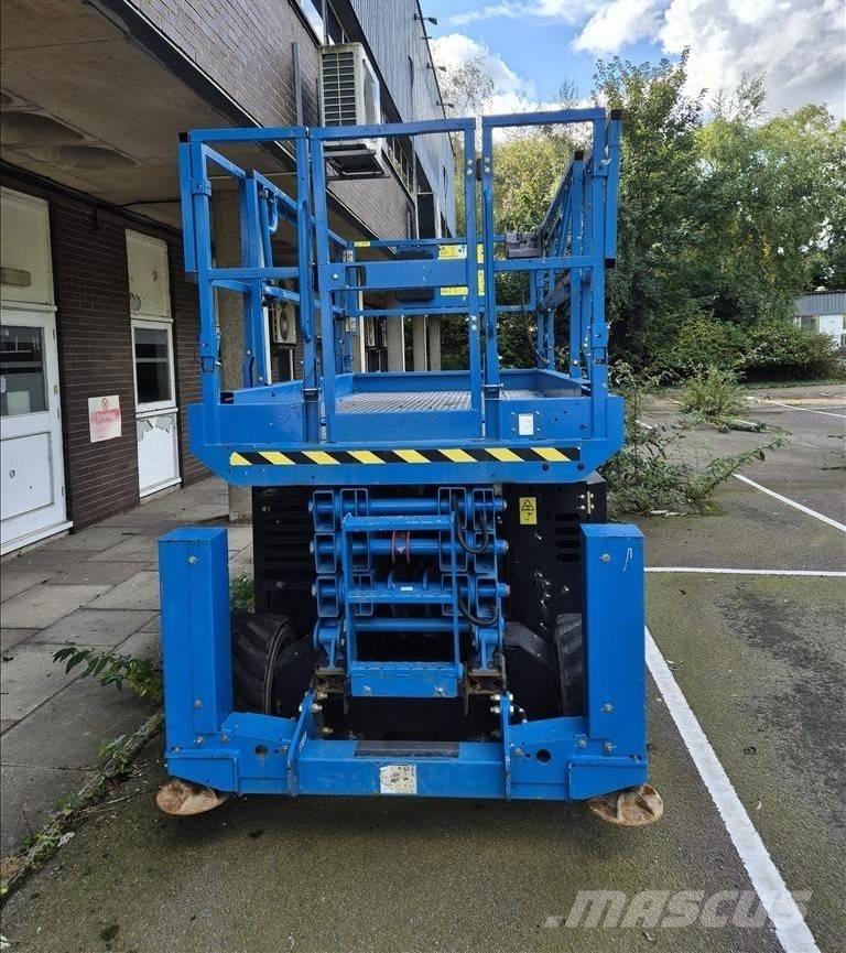 Genie GS 3369 RT Ножничные подъемники