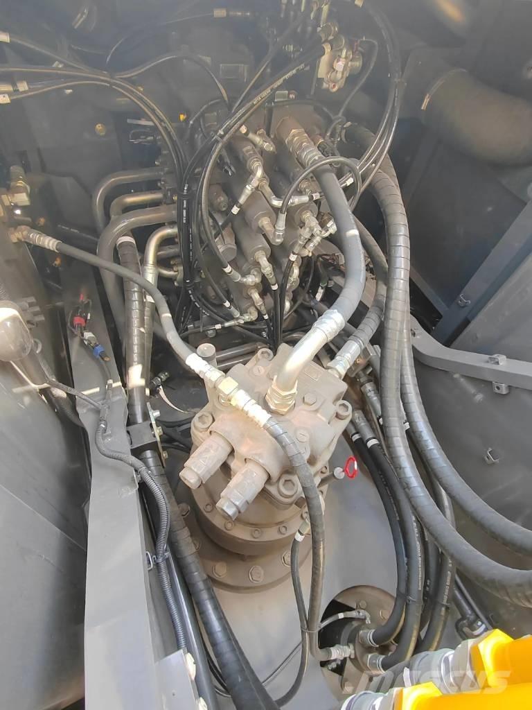 Sumitomo SH210 Гусеничные экскаваторы