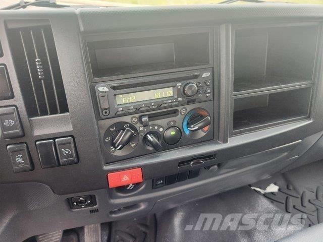 Isuzu FTR Грузовики-Фургоны