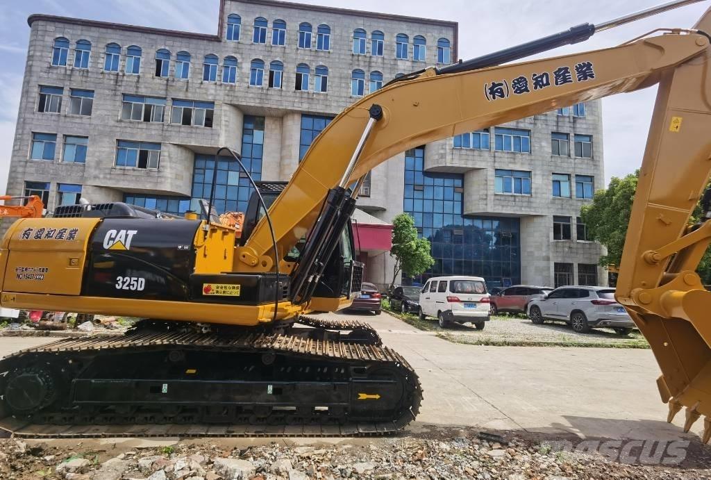 CAT 325 D Гусеничные экскаваторы