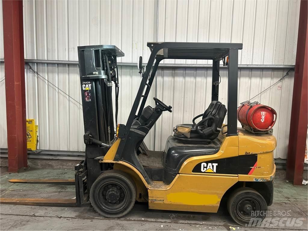 CAT GP25NT Газовые погрузчики