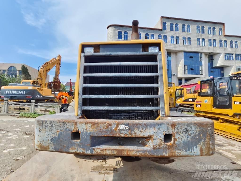 Komatsu WA 500-3 Фронтальные погрузчики