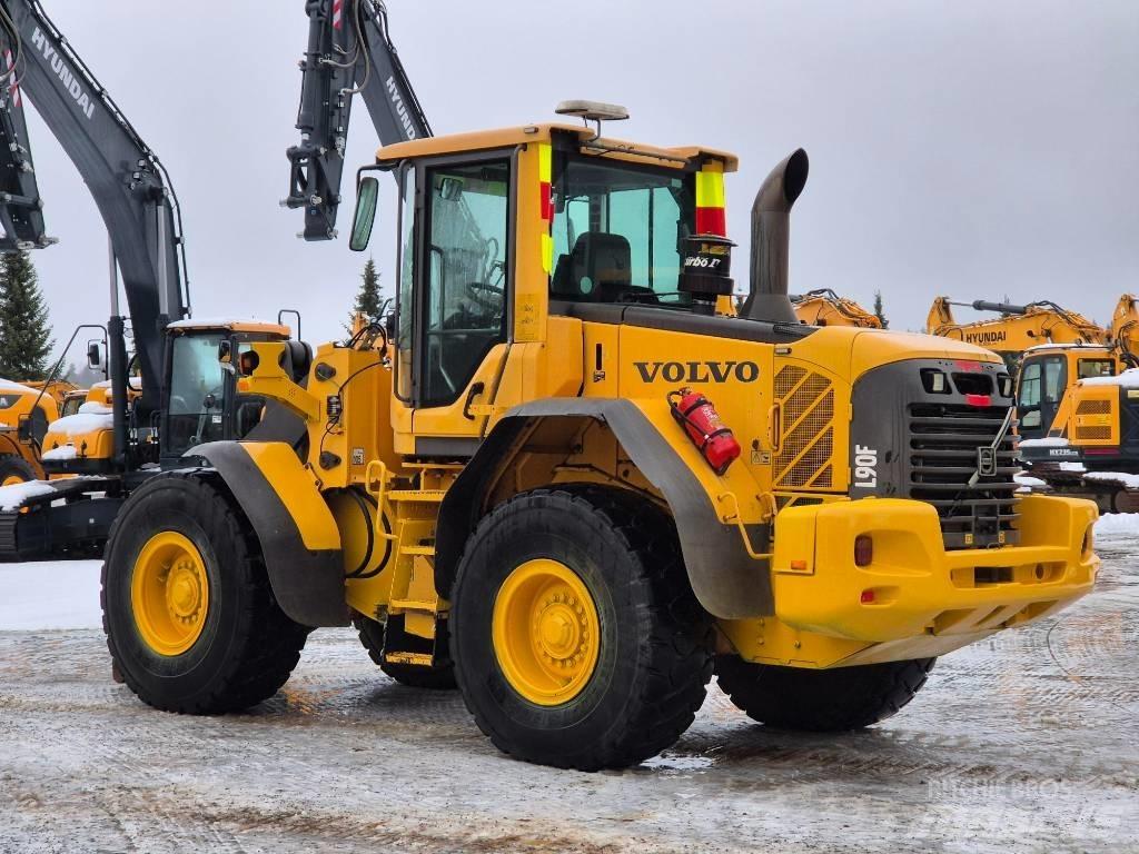 Volvo L 90 F Фронтальные погрузчики