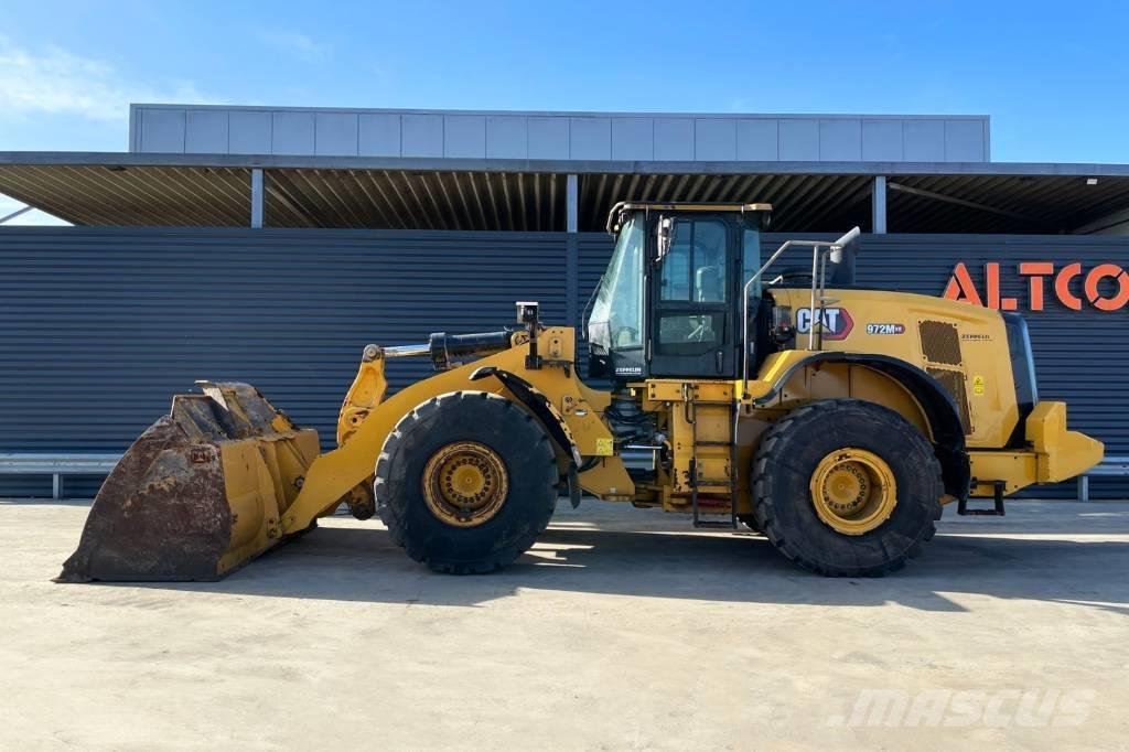 CAT 972M Фронтальные погрузчики