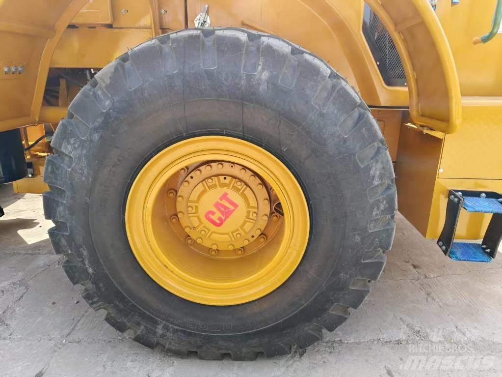 CAT 950 GC Фронтальные погрузчики