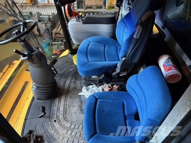 New Holland CX 8080 Зерноуборочные комбайны