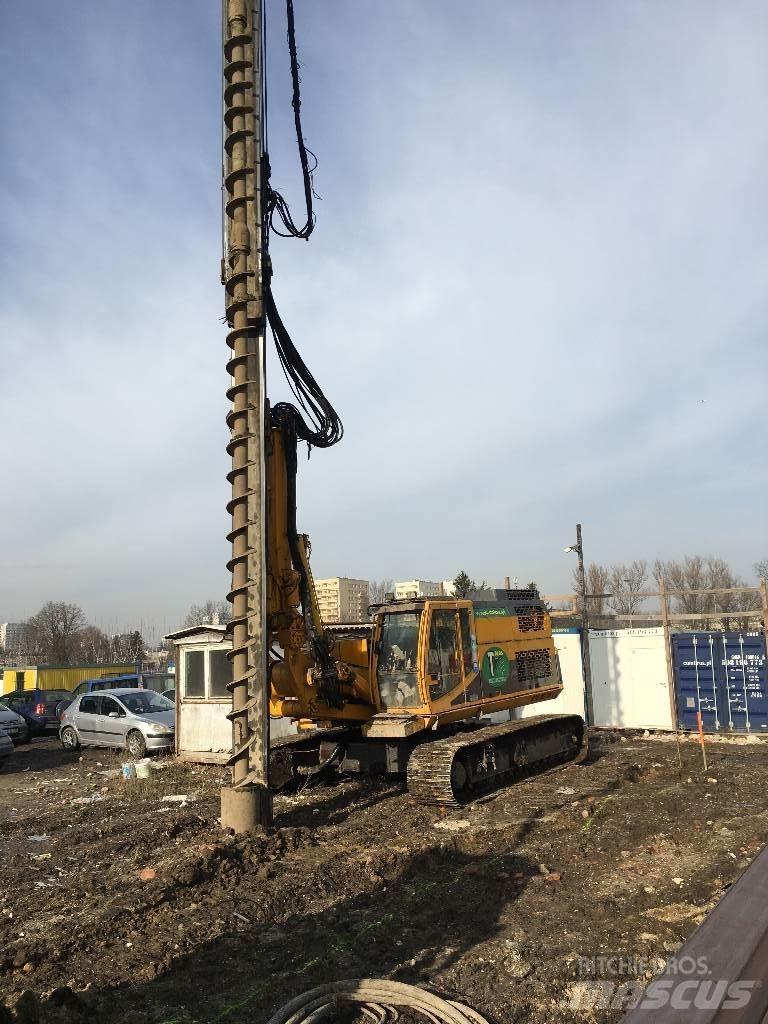 Bauer RTG 16 T Вибропогружатели