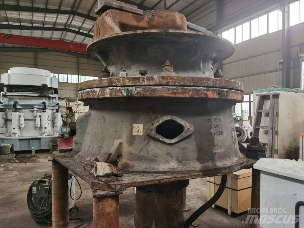 Sandvik CH 440 Дробилки