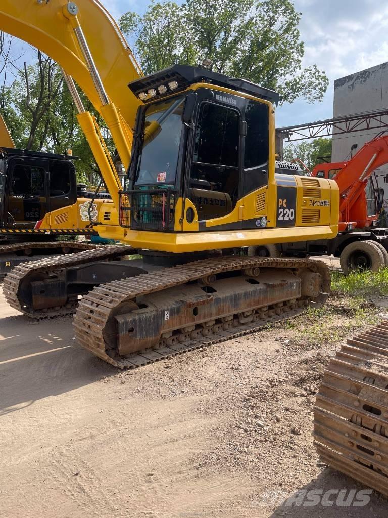 Komatsu pc220-8 Гусеничные экскаваторы