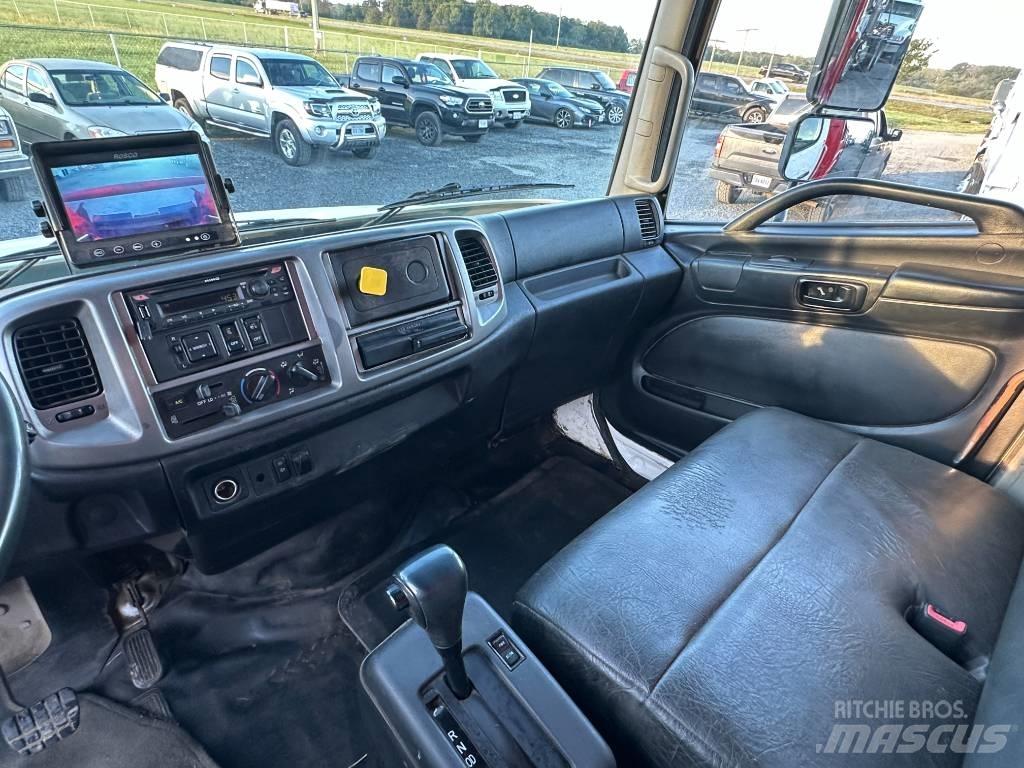 Hino 268 Мусоровозы