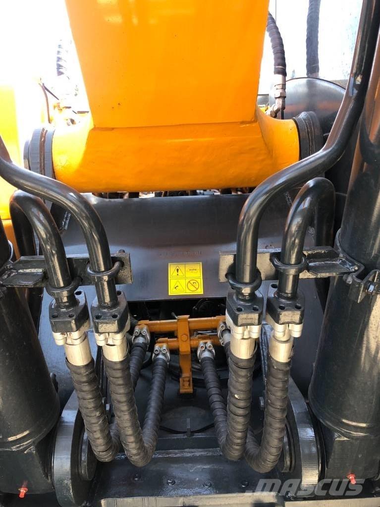 Hyundai R220LC-9S Гусеничные экскаваторы