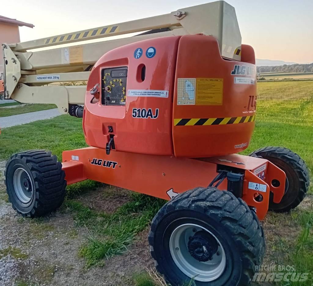 JLG 510 AJ Компактные самоходные стреловые подъемники