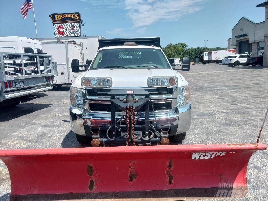 Chevrolet 3500 HD Грузовики-Самосвалы