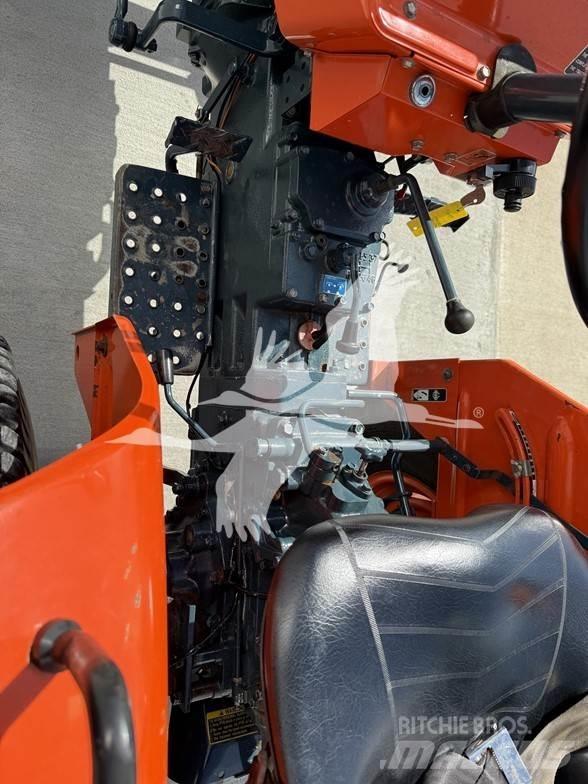 Kubota L2050 Трактора