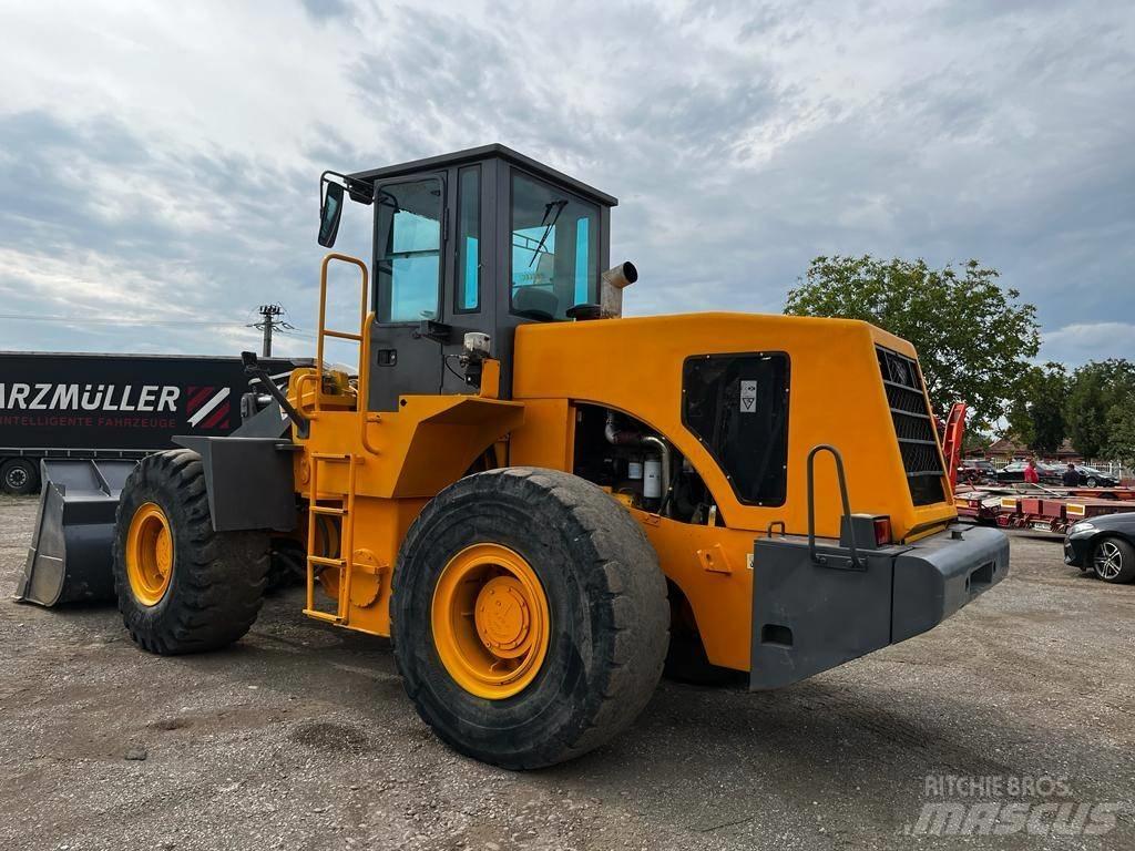 XCMG ZL50G Фронтальные погрузчики
