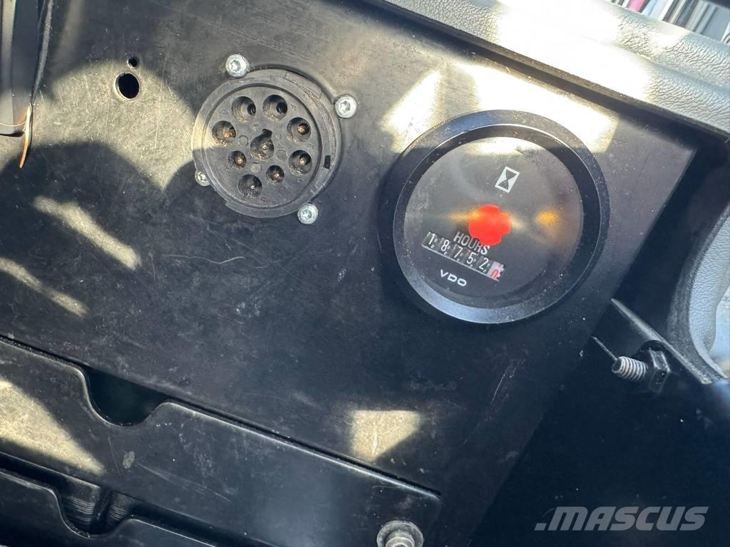 John Deere 1010 E Форвардеры