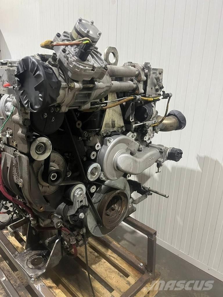 Liebherr D934 A7 Двигатели