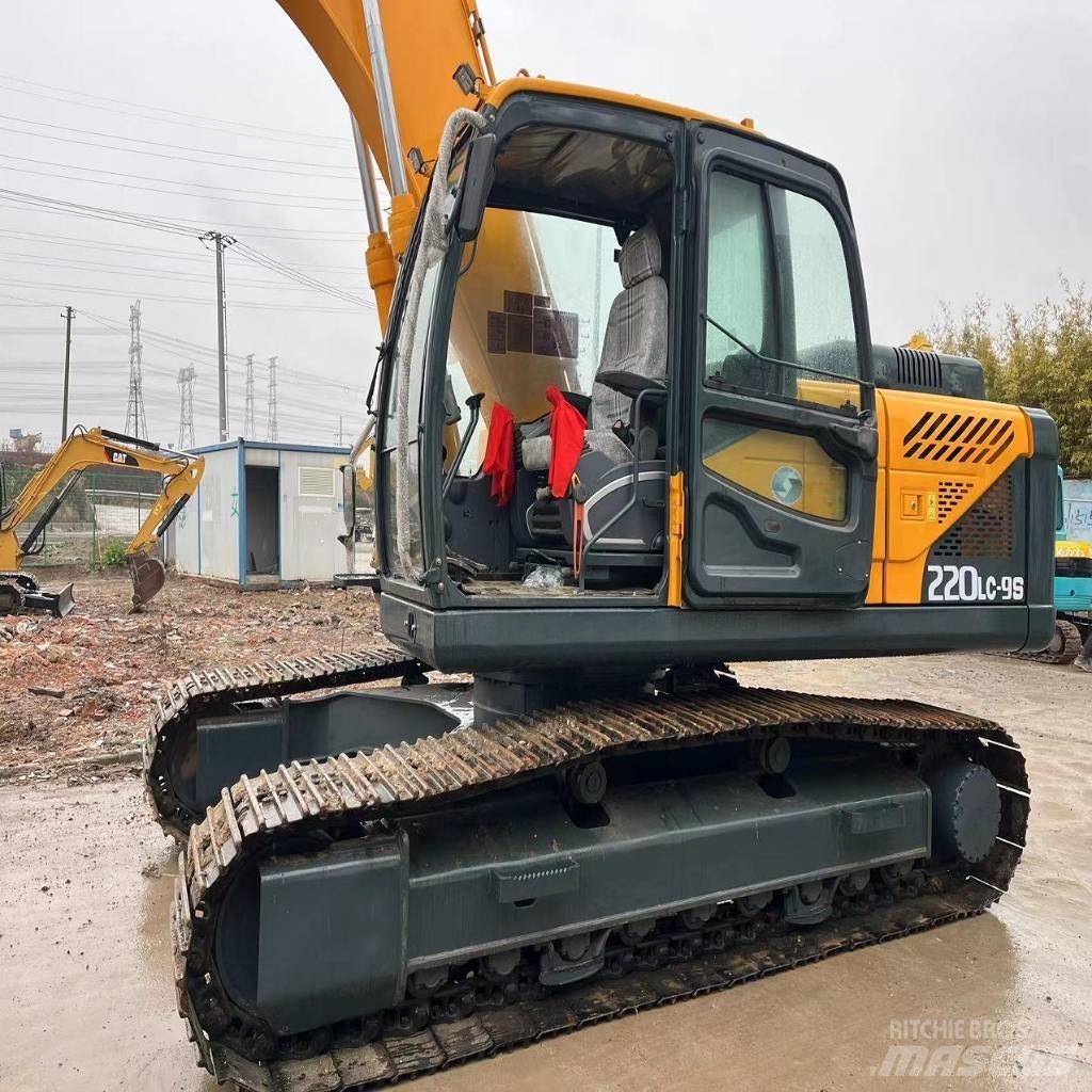 Hyundai R220LC-9S Гусеничные экскаваторы