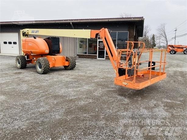 JLG 800 AJ Коленчатые подъемники