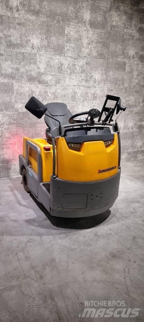 Jungheinrich EZS570 Седельные тягачи