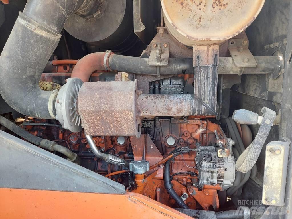 Hitachi ZW250 Фронтальные погрузчики