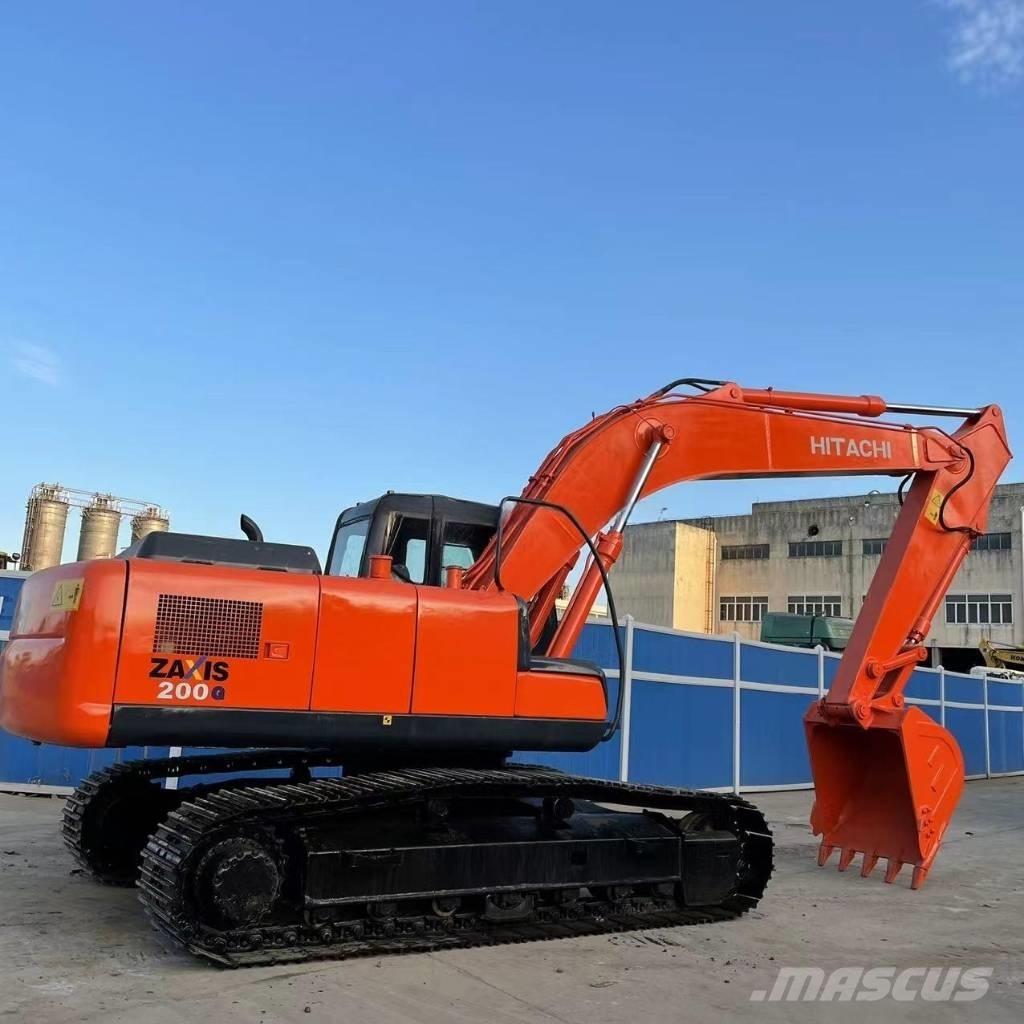 Hitachi ZX200 Гусеничные экскаваторы