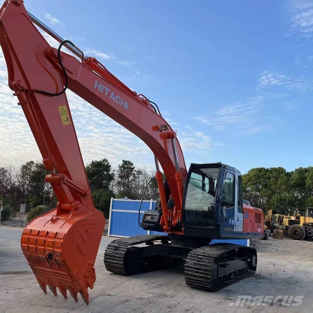 Hitachi ZX200 Гусеничные экскаваторы