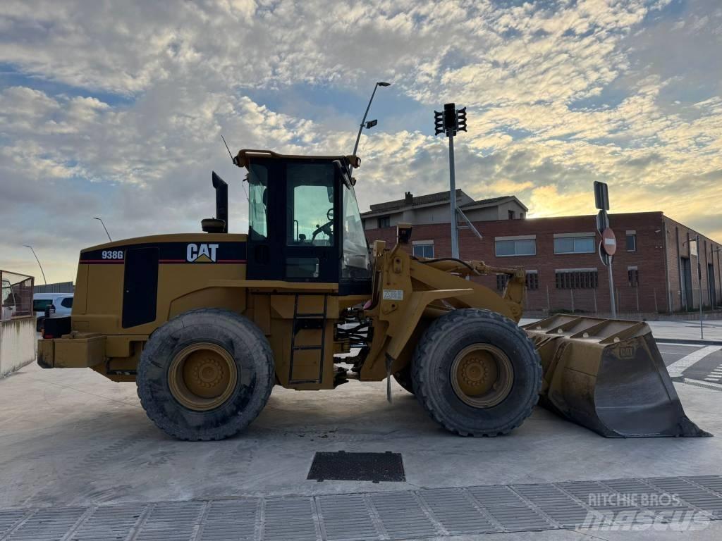 CAT 938 G Фронтальные погрузчики