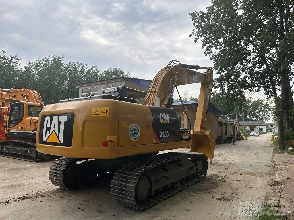 CAT 320D Гусеничные экскаваторы