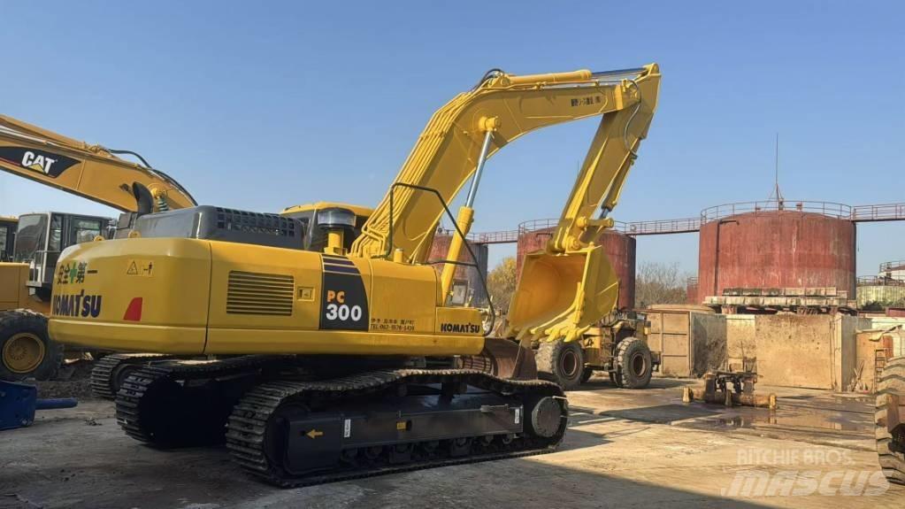Komatsu PC 300 Гусеничные экскаваторы