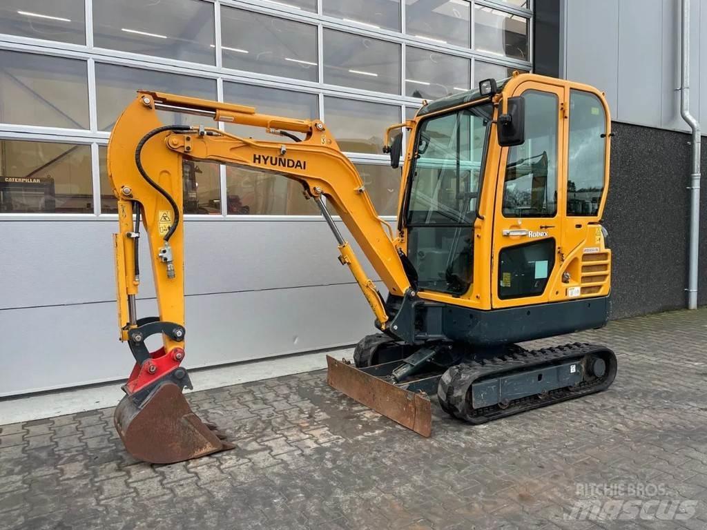 Hyundai Robex18 Мини-экскаваторы