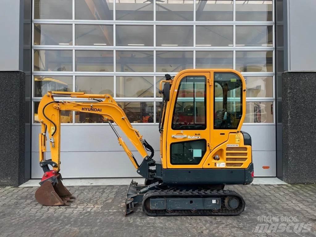 Hyundai Robex18 Мини-экскаваторы