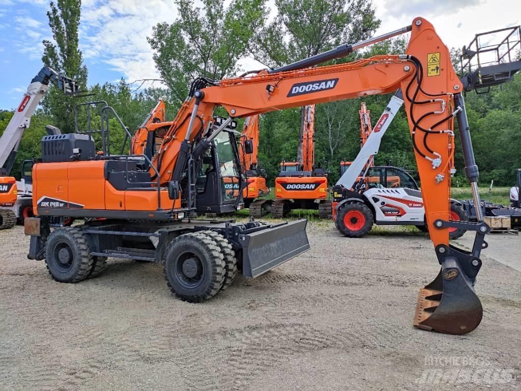 Doosan DX140W-7 Колёсные экскаваторы