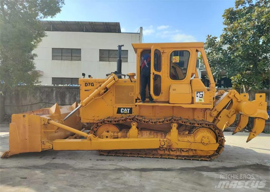 CAT D7G Гусеничные бульдозеры