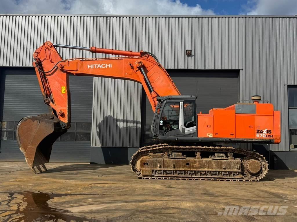 Hitachi ZX670LCH-3 Гусеничные экскаваторы