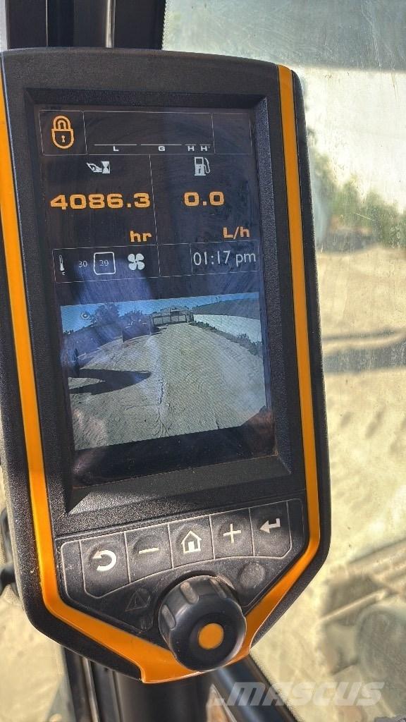 JCB JS 131 LC Гусеничные экскаваторы