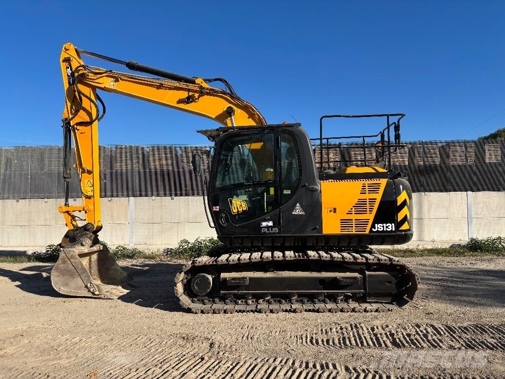 JCB JS 131 LC Гусеничные экскаваторы