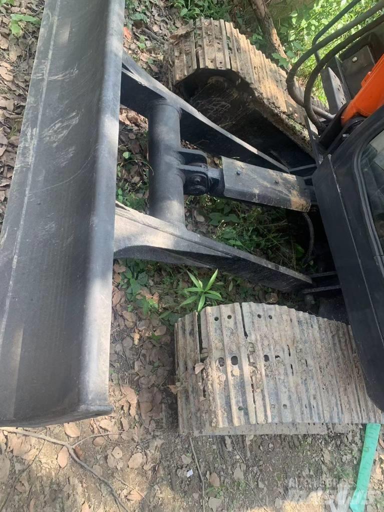 Hitachi ZX60 Гусеничные экскаваторы
