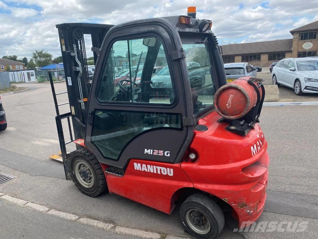 Manitou MI 25 G Газовые погрузчики