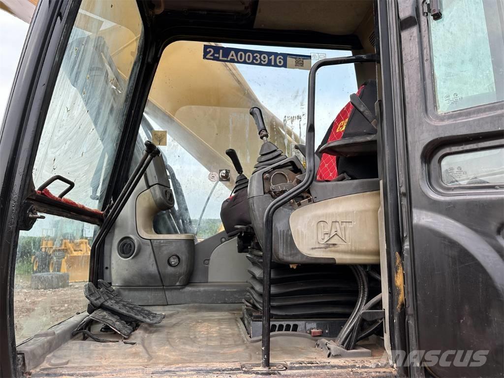 CAT 330 D L Гусеничные экскаваторы