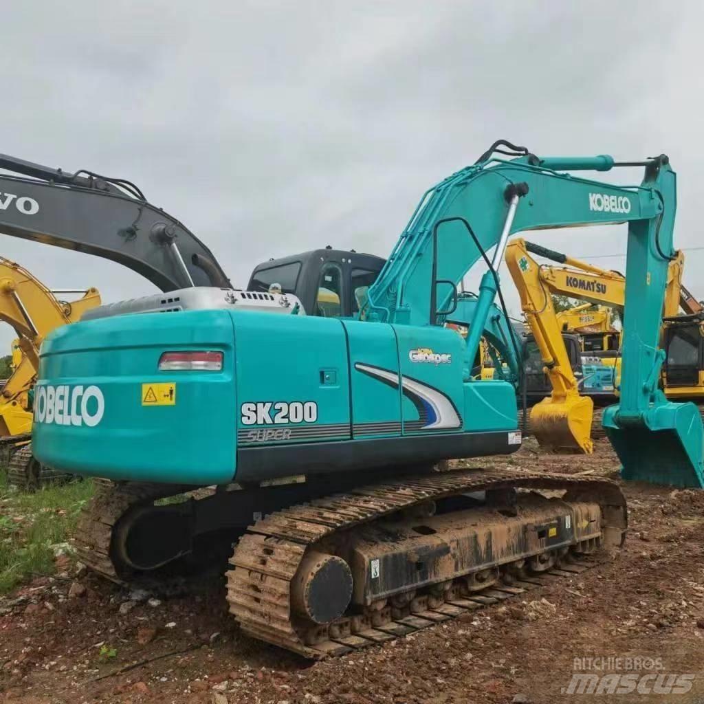 Kobelco SK 200 Гусеничные экскаваторы