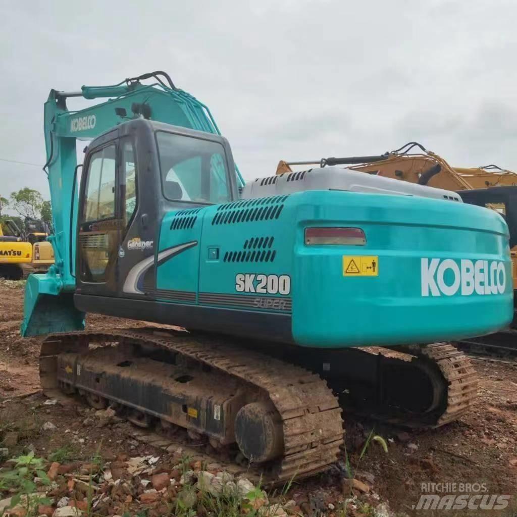 Kobelco SK 200 Гусеничные экскаваторы