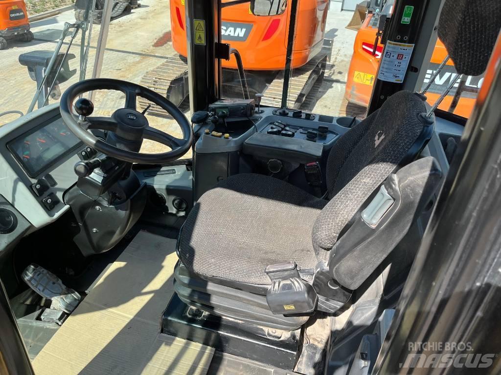 CAT 950 Фронтальные погрузчики