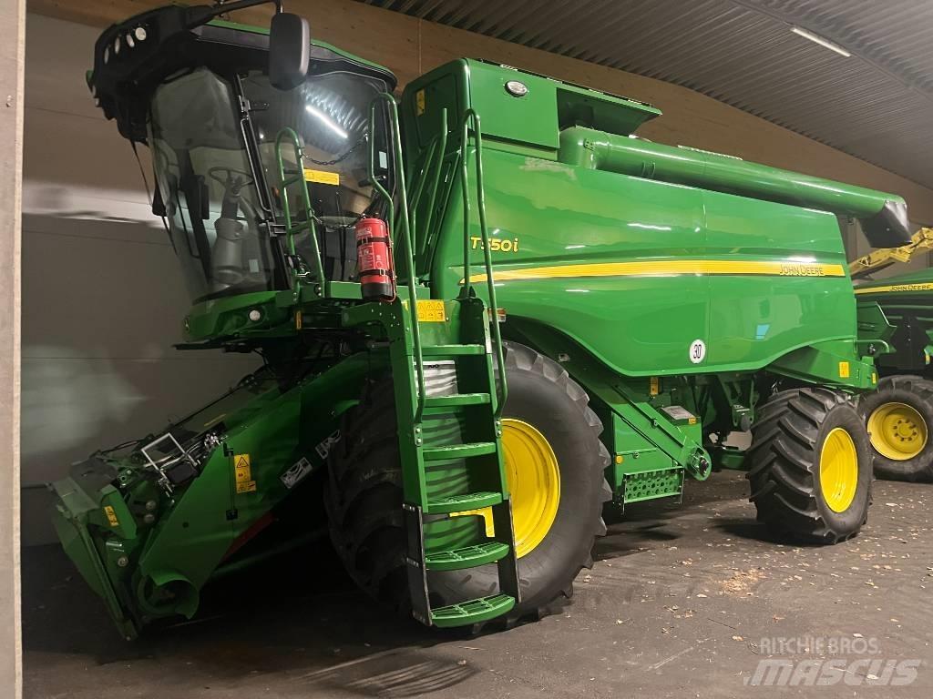 John Deere T550i Зерноуборочные комбайны
