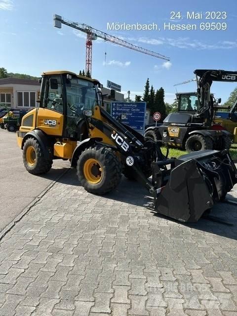 JCB 409 Фронтальные погрузчики