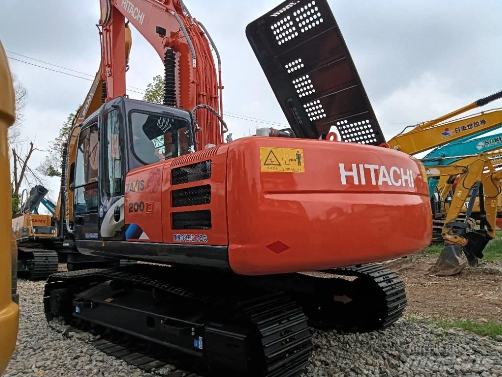 Hitachi ZX 200 Гусеничные экскаваторы