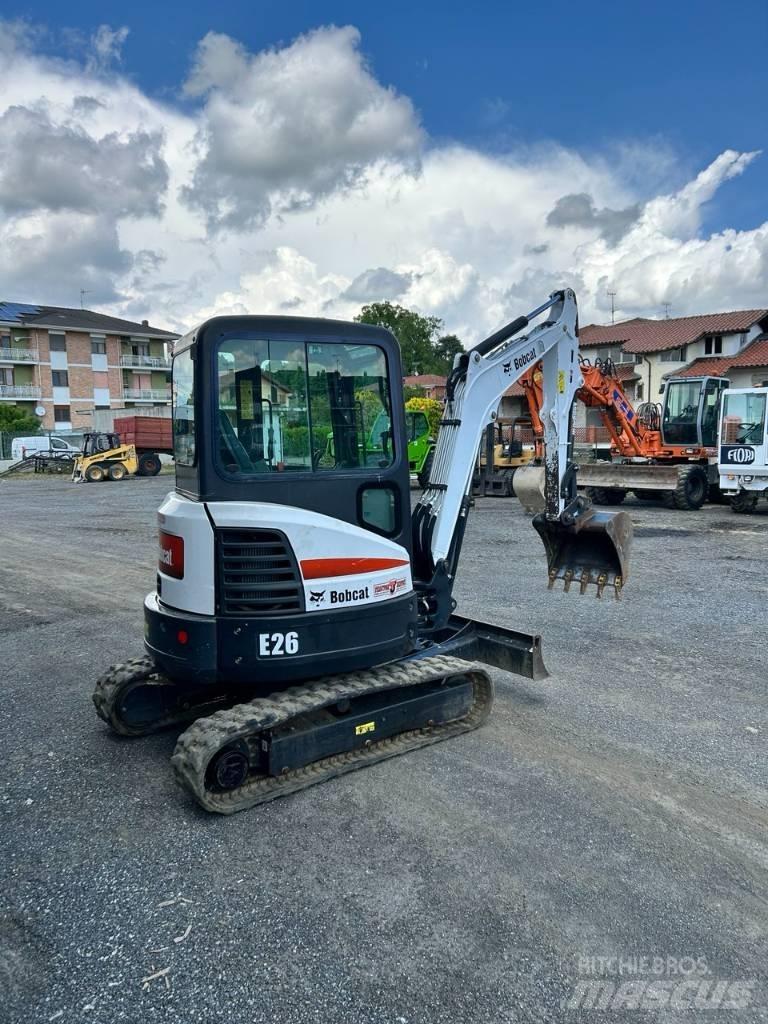 Bobcat E 26 Мини-экскаваторы